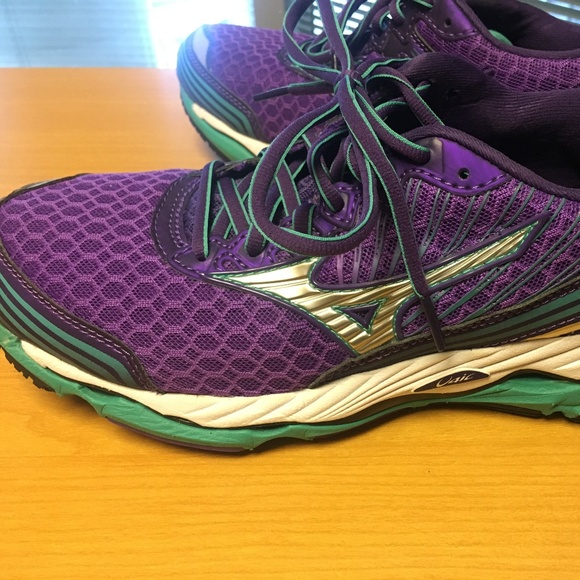 mizuno wave paradox 2 purple